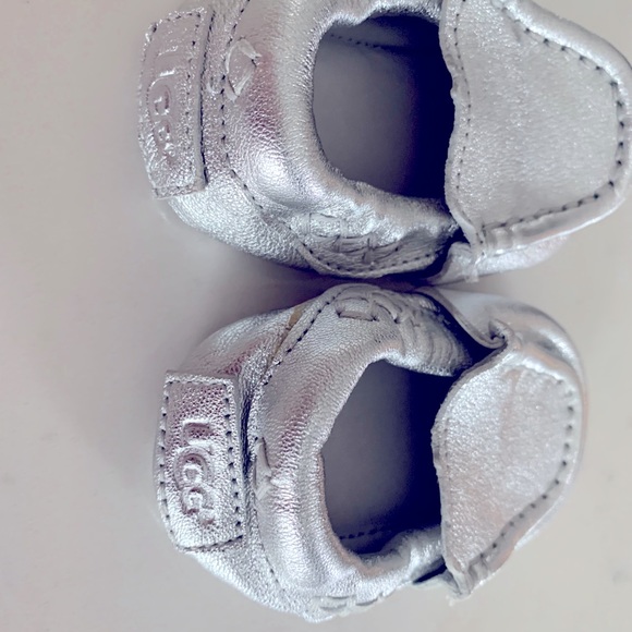 Baby uggs - Picture 4 of 4